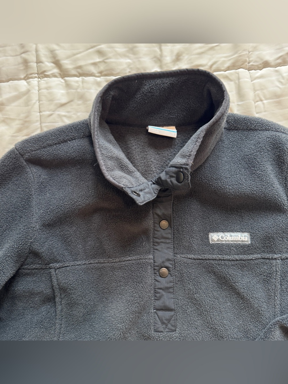 Columbia womensBlack Fleece Snap Pullover Jacket
